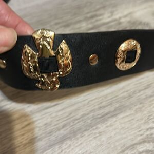 NWT Pretty little thing black leather belt with gold-tone detailing and concho